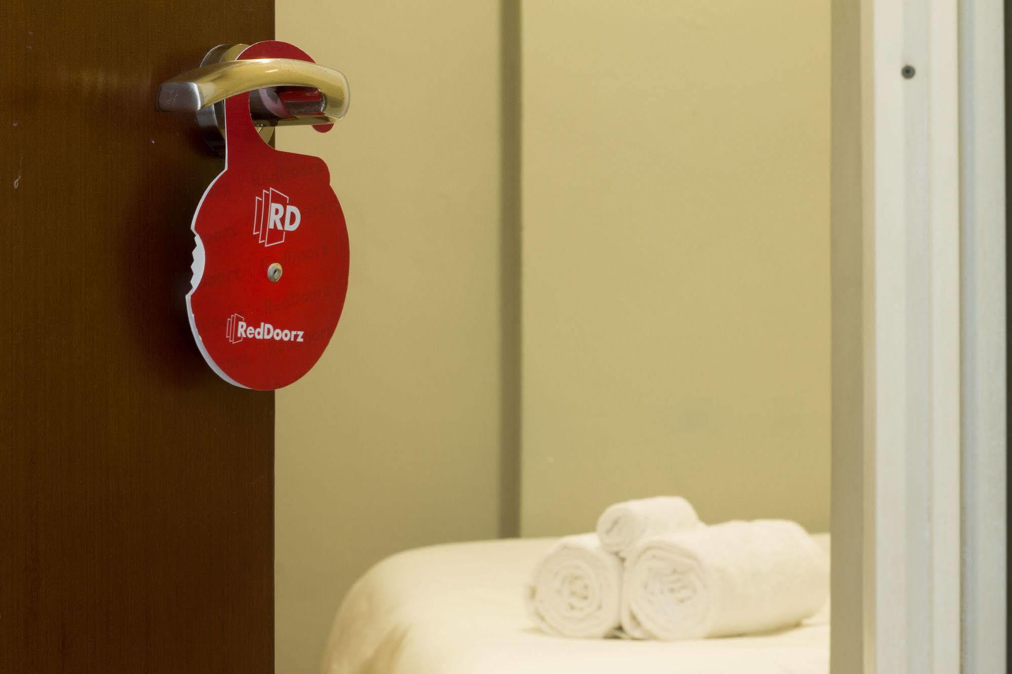 Reddoorz Near Pantai Jerman Hotel Kuta Lombok Eksteriør billede