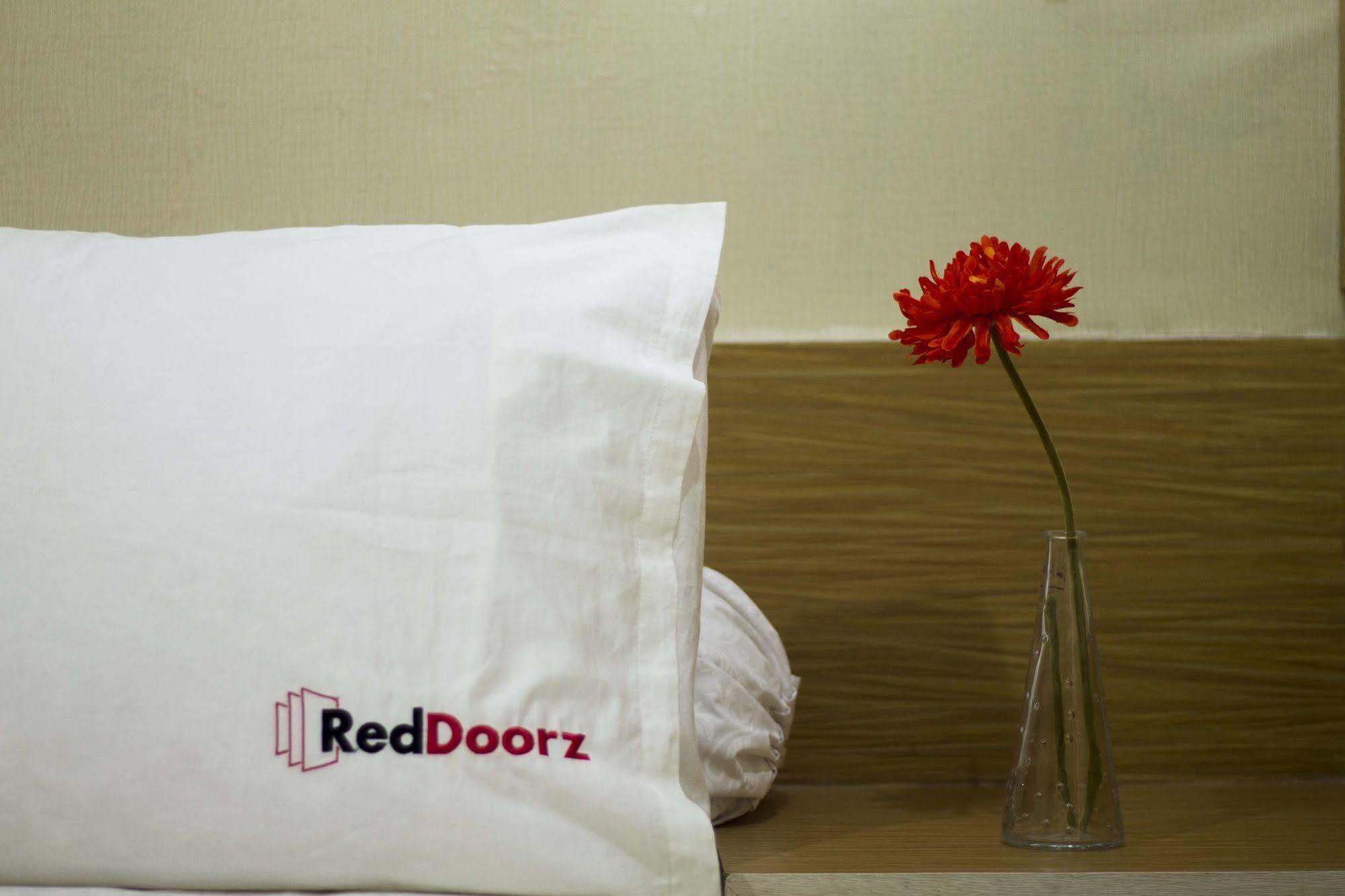 Reddoorz Near Pantai Jerman Hotel Kuta Lombok Eksteriør billede